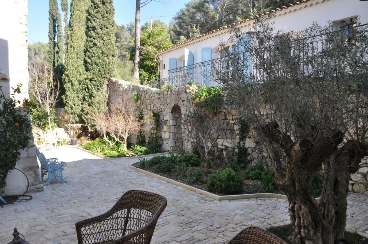 Mas Du Perthus Bed & Breakfast กาซีส์ ภายนอก รูปภาพ